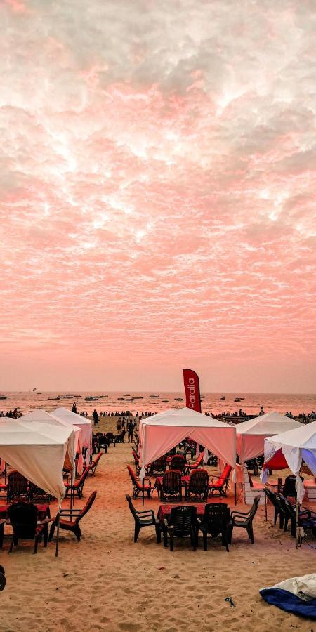 Dodi Holiday Homes Baga Esterno foto